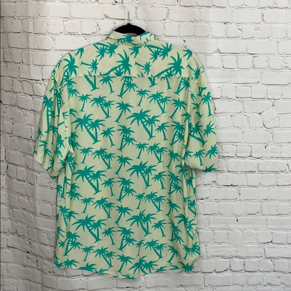 Tropical Bro’s palm tree Hawaiian style shirt - Picture 3 of 7